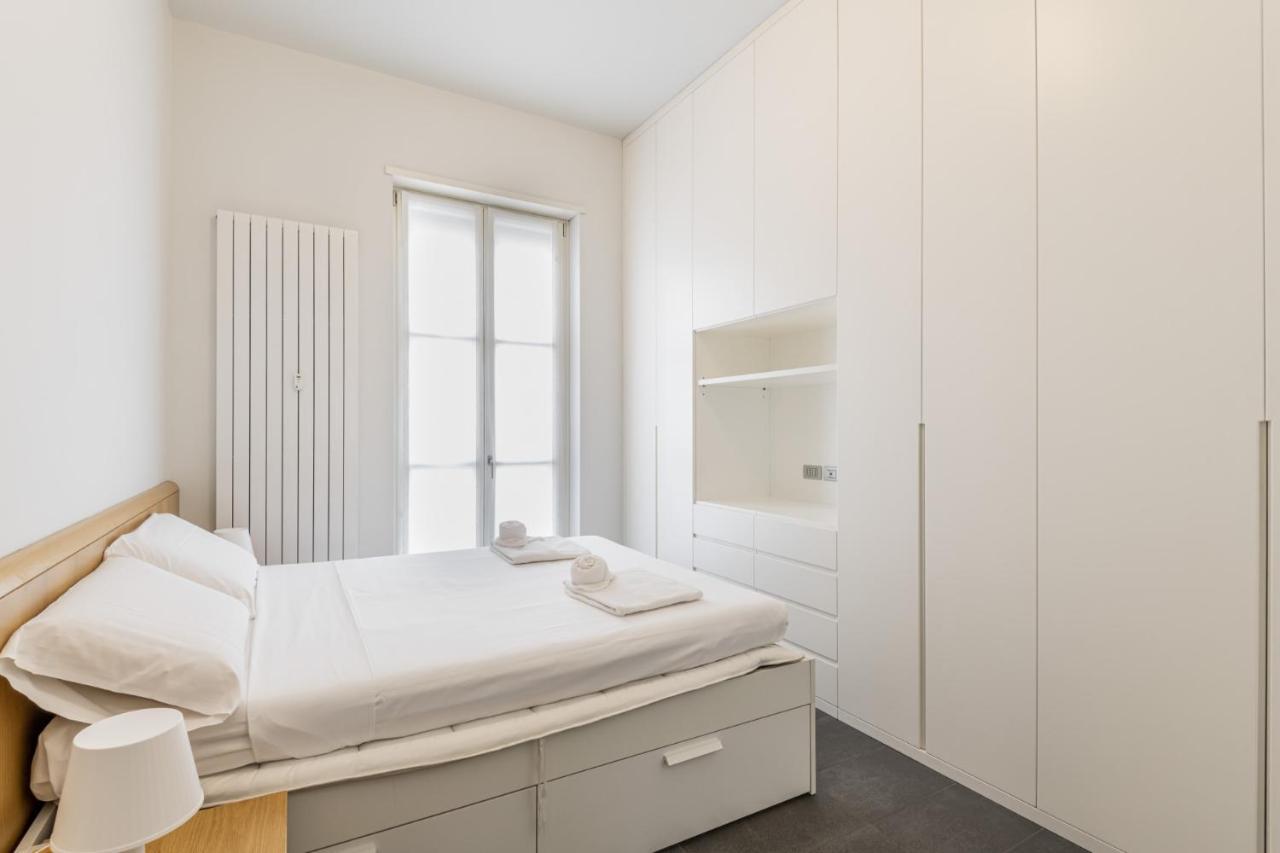 Easylife - Elegante Dimora Due Passi Dal Duomo Apartman Milánó Kültér fotó